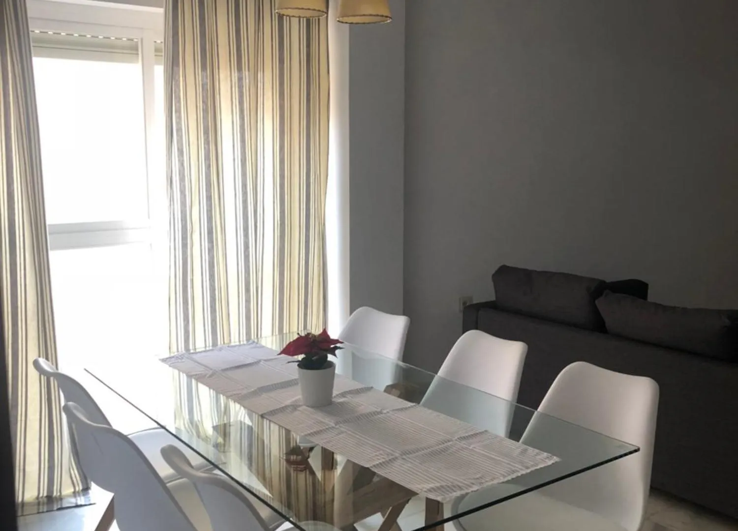 Apartamento Piso Calle Miguel Bueno Lara 8 - Málaga España